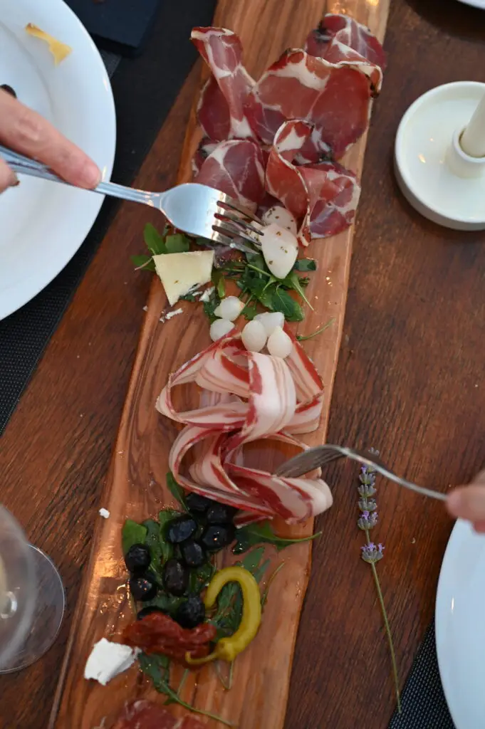 dalmatian food platter